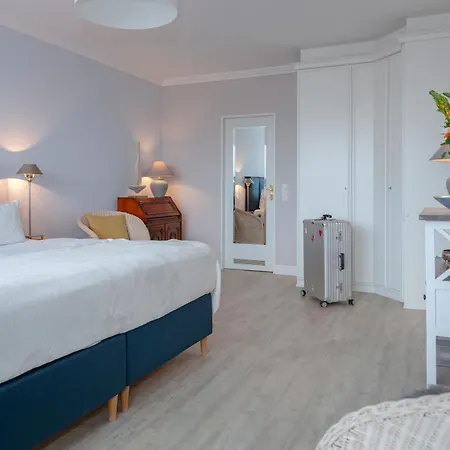 Moewennest In Der Strandstrasse *