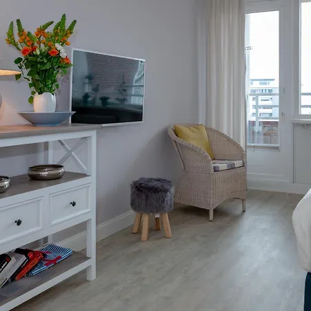 Apartment Moewennest In Der Strandstrasse Westerland